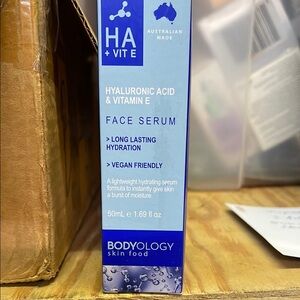 Face Serum with Hyaluronic Acid & Vitamin E Australian made
